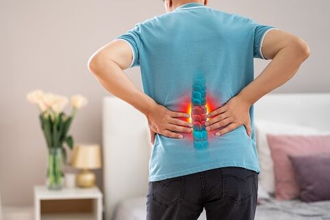 Daug priežasčių gali sukelti stiprų apatinės nugaros dalies skausmą
