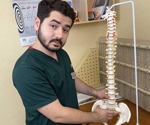 Jei skauda apatinę nugaros dalį, reikia kreiptis į bendrosios praktikos gydytoją arba neurologą. 